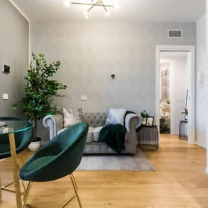https://corso-buenos-aires-elegant-apartment-5-stars.it-lombardy.com